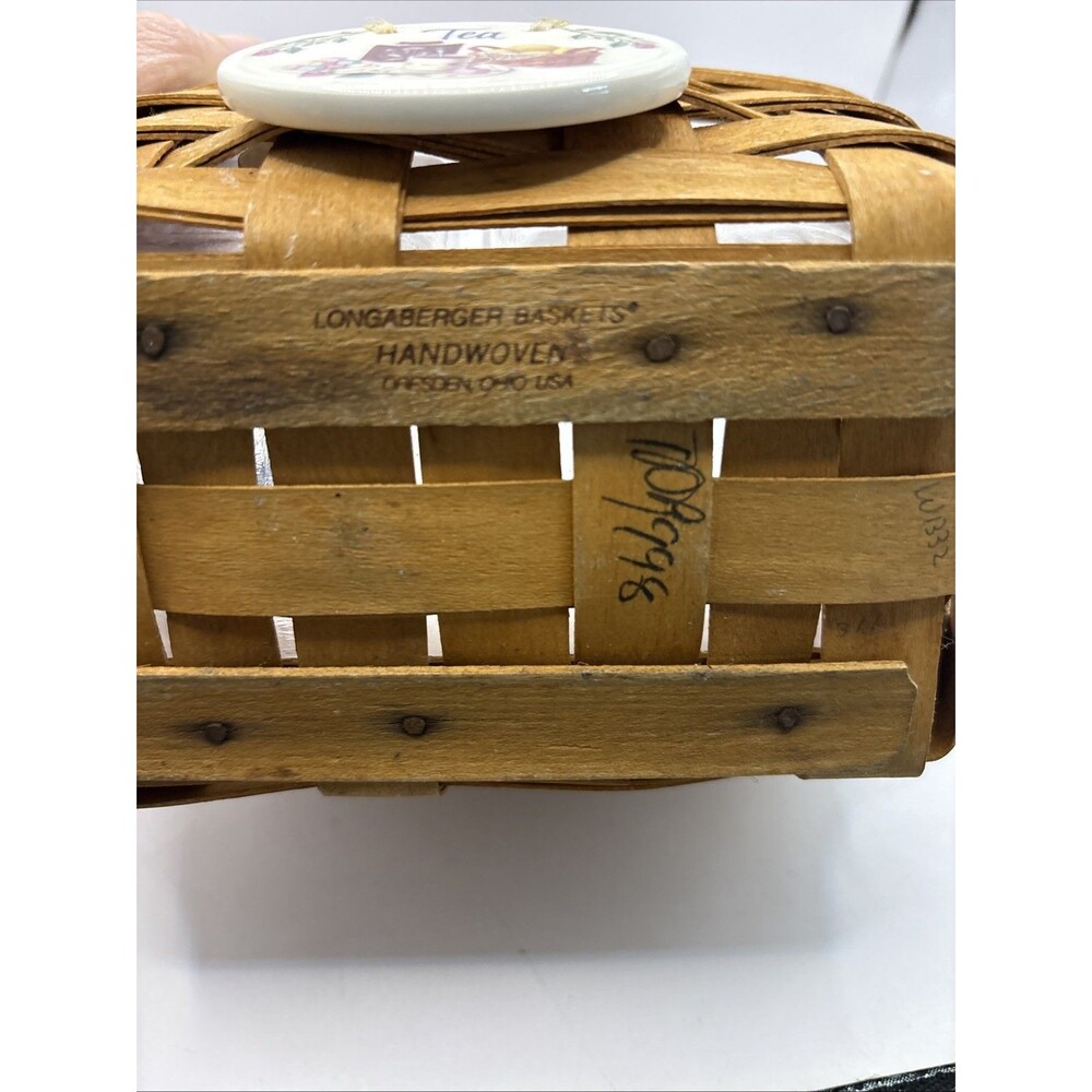 LONGABERGER 1998 TEA BASKET  LEATHER HANDLES CLASSIC DIVIDED TRAY INSERT TIE TAG - Picture 5 of 7